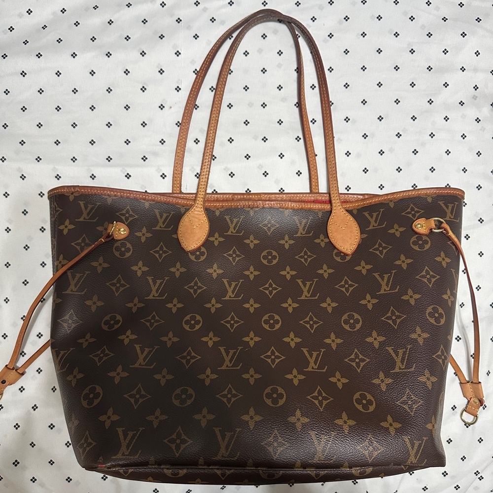 Louis Vuitton Neverfull MM Monogram Tote - Cerise Red